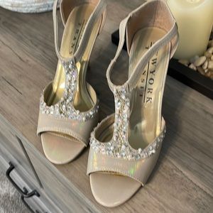 Oh New York transit heels